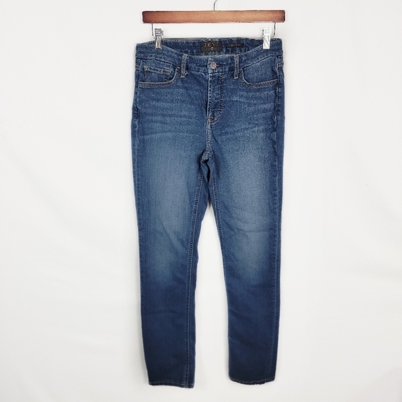 Women's size 6 Jen7 for all man kind Slim Straight Jeans - Picture 1 of 6